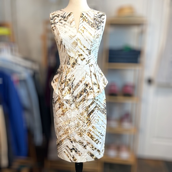 BLACK HALO ~ Abstract Leopard Print Peplum Dress ~ Size 2 - Picture 5 of 8